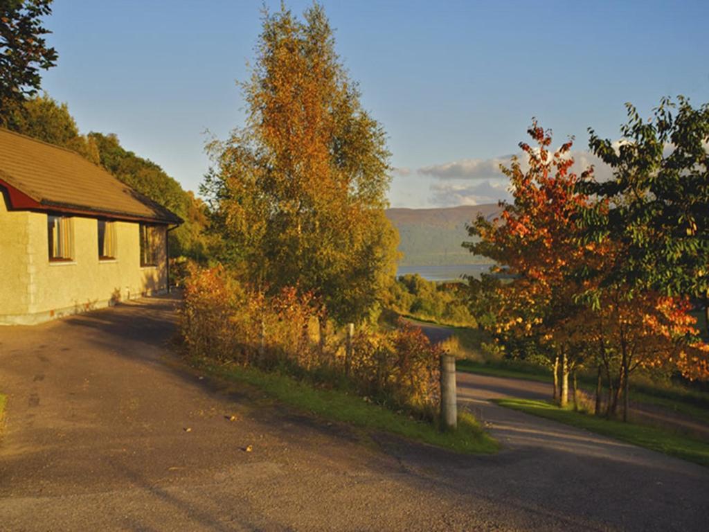 Achmony Holidays Drumnadrochit Exterior photo