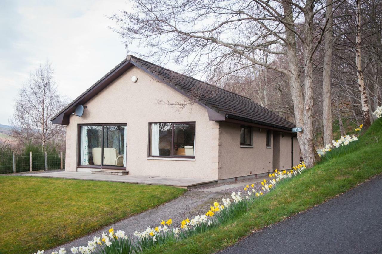 Achmony Holidays Drumnadrochit Exterior photo